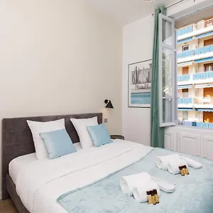 https://villa-californie-yourhosthelper.fr-provencehotel.com